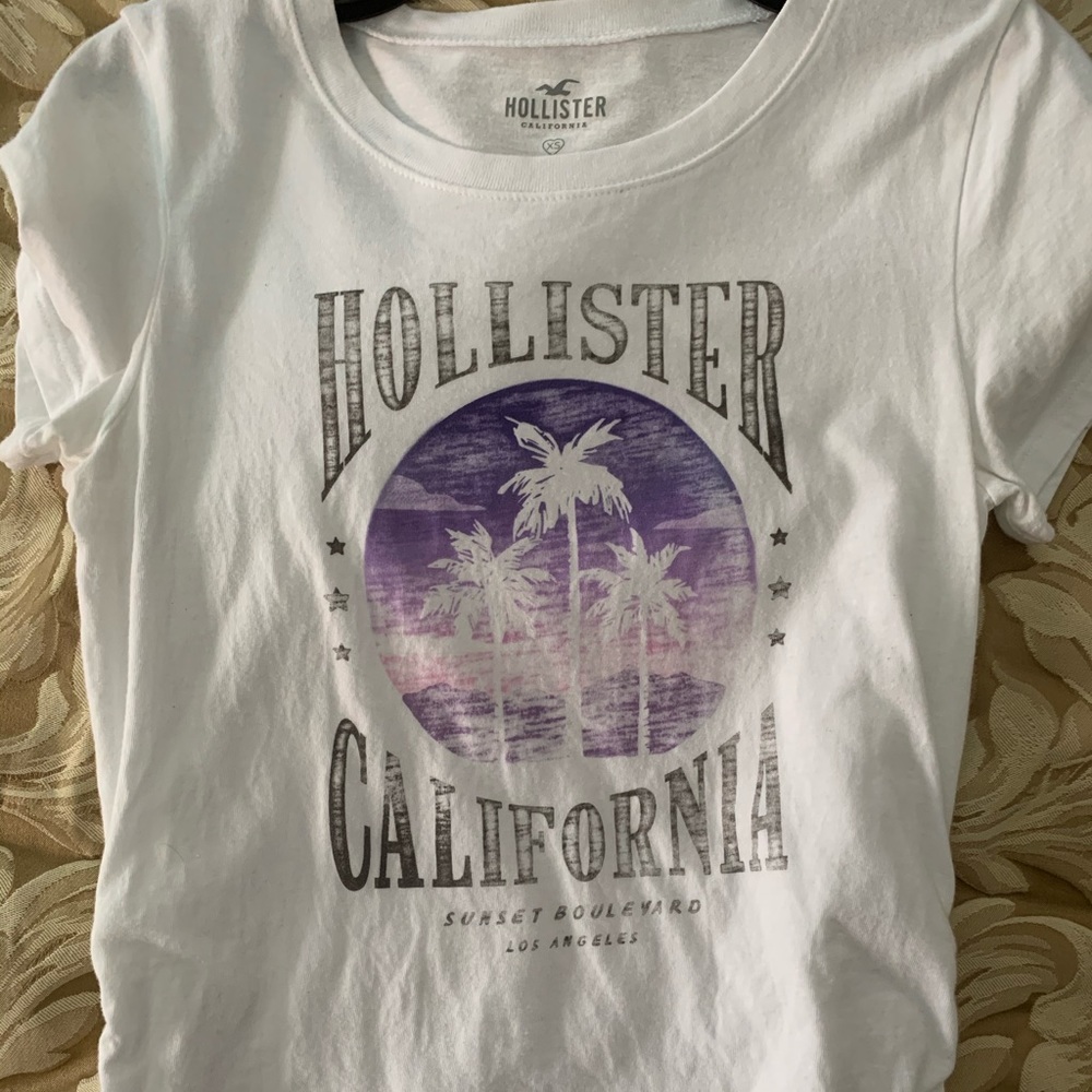 White tee-shirt from holister